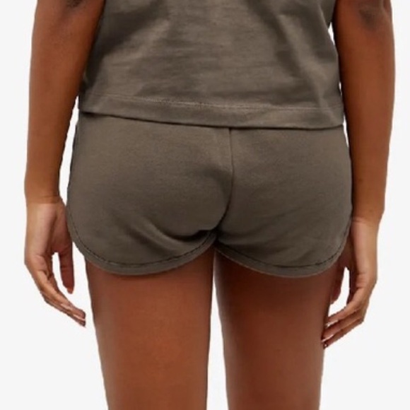 Fear Of God Essentials Women S Brown Wood Fleece Logo 80s High Rise Sweat Shorts - Picture 2 of 11